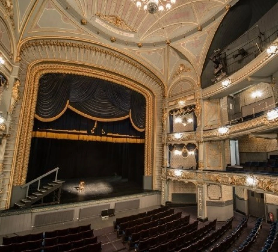 The ceiling of the grand Tyne Theatre & Opera House